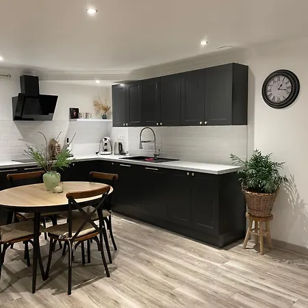 Maison De *